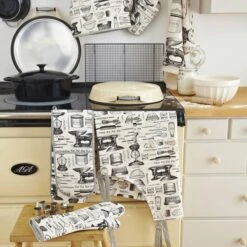 Ulster Weavers Vintage Baking Tea Towel -Kitchen Supplies 1000164314 alt02