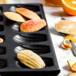 MasterClass Non Stick 12 Cup Madeleine Pan 40cm X 20cm 12 MasterClass Non Stick 12 Cup Madeleine Pan 40cm X 20cm -Kitchen Supplies 30848963 alt03