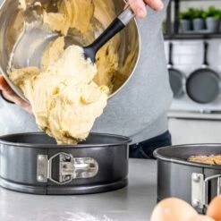 MasterClass Non Stick Set Of 2 Spring Form Cake Pans 11 MasterClass Non Stick Set Of 2 Spring Form Cake Pans -Kitchen Supplies 30848992 alt02