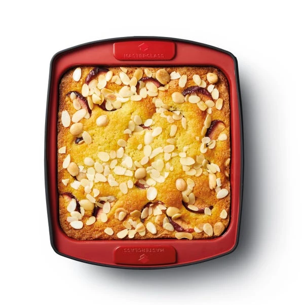 MasterClass Smart Silicone Square Bake Pan 23cm 4 MasterClass Smart Silicone Square Bake Pan 23cm - Image 2
