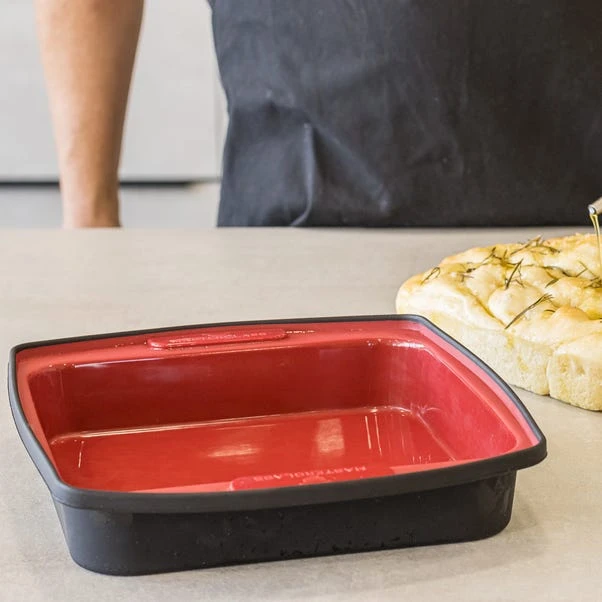 MasterClass Smart Silicone Square Bake Pan 23cm 5 MasterClass Smart Silicone Square Bake Pan 23cm - Image 3