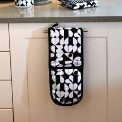 Monochrome Double Oven Gloves